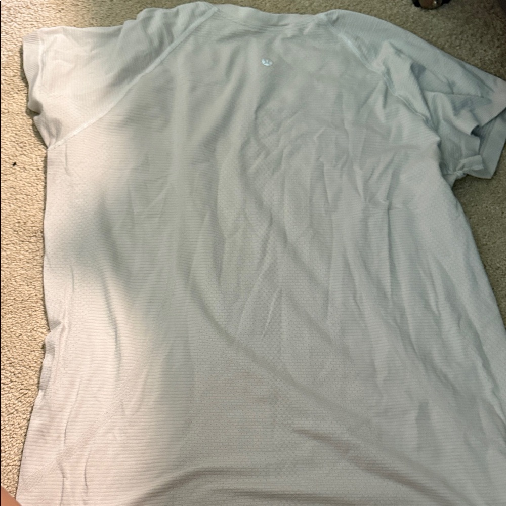 lululemon athletica Light Gray Short Sleeve Tee